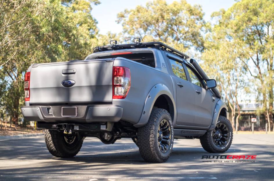 FORD-RANGER-VAPOR-MATTE-BLACK